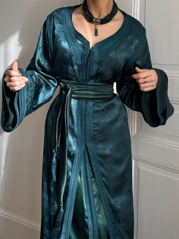 Royal Emerald Moroccan Kaftan – Handmade Satin Jacquard Wedding Dress